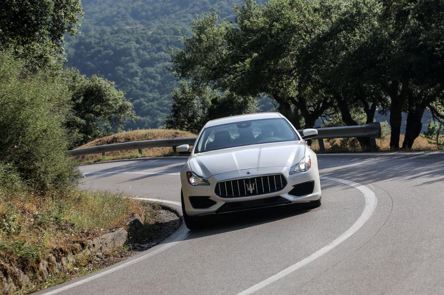 Maserati Quattroporte GTS GranSport 2016 года  (фото 39 из 46)
